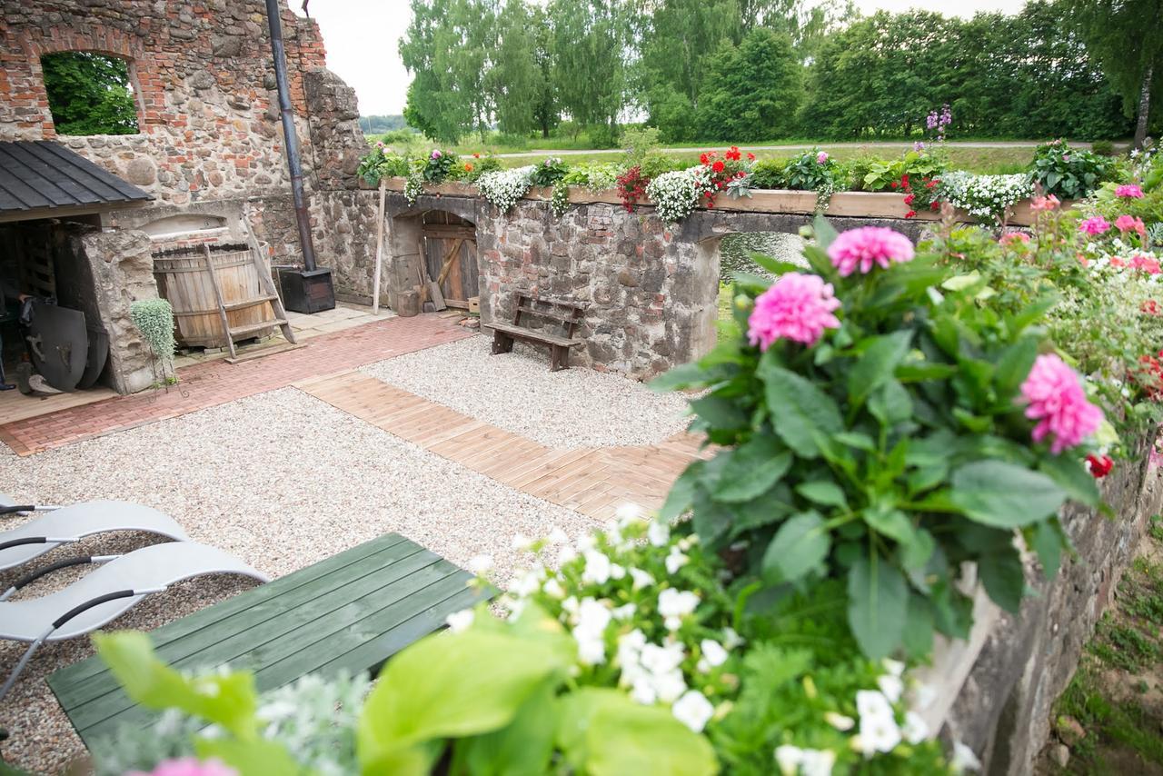 Botique & Spa Hotel Berkenes Manor Ziedkalne Экстерьер фото
