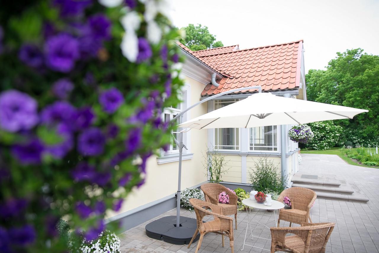 Botique & Spa Hotel Berkenes Manor Ziedkalne Экстерьер фото